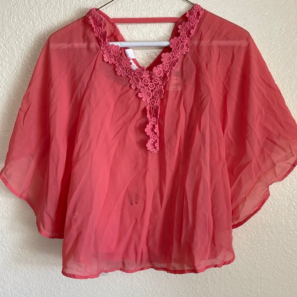 ⭐️HP⭐️ Coral blouse